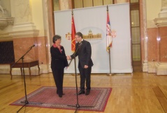 1. novembar 2012. Predsednik mr Nebojša Stefanović i potpredsednica Žang Rongming